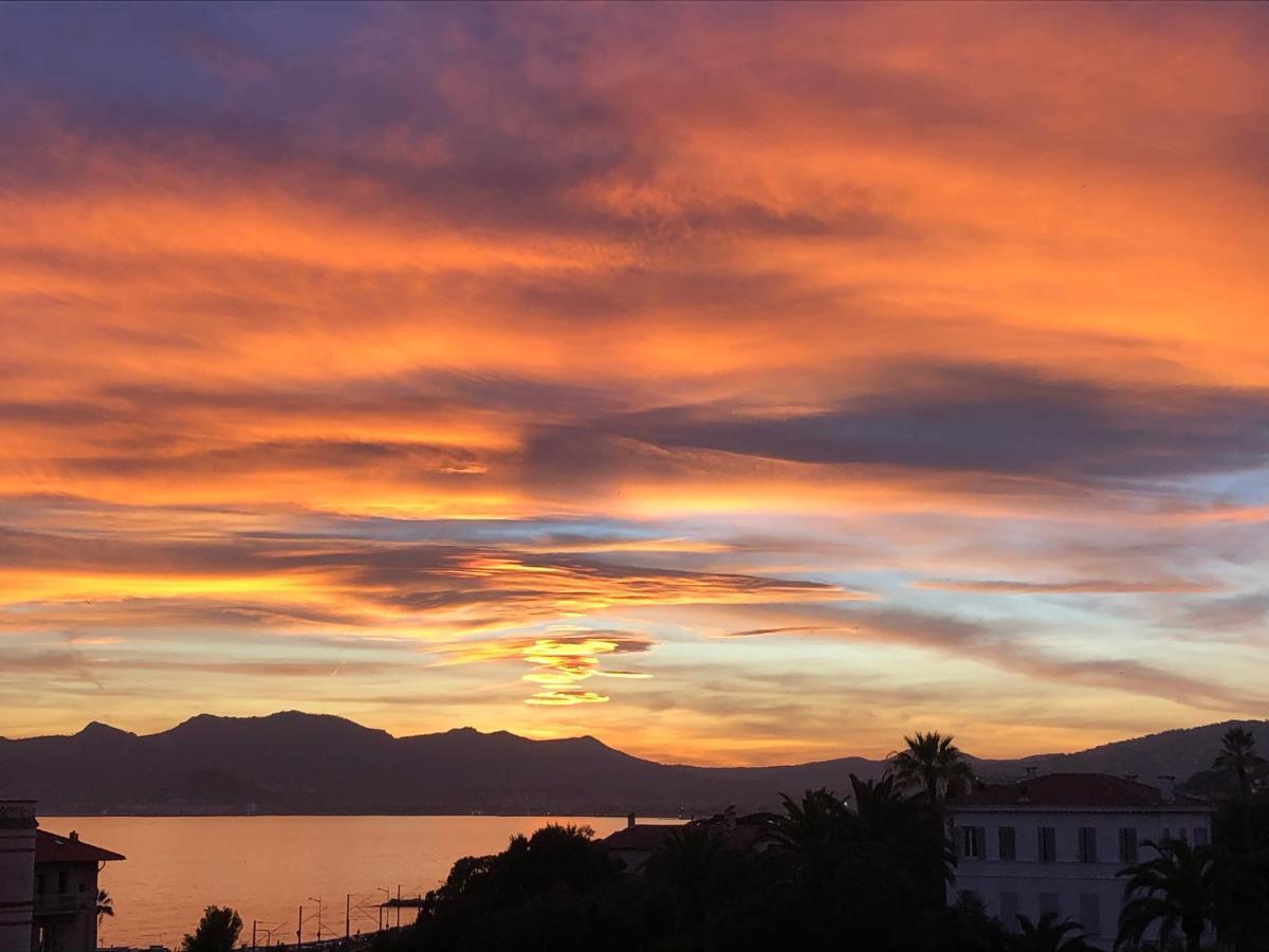Esterel Terrasses, Roof Top, Plage, Parking Payant Cannes Esterno foto